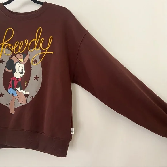 Disney Mickey Mouse Cowboy Pullover Crew Sweatshirt Size M Western Horseshoe - Picture 6 of 12